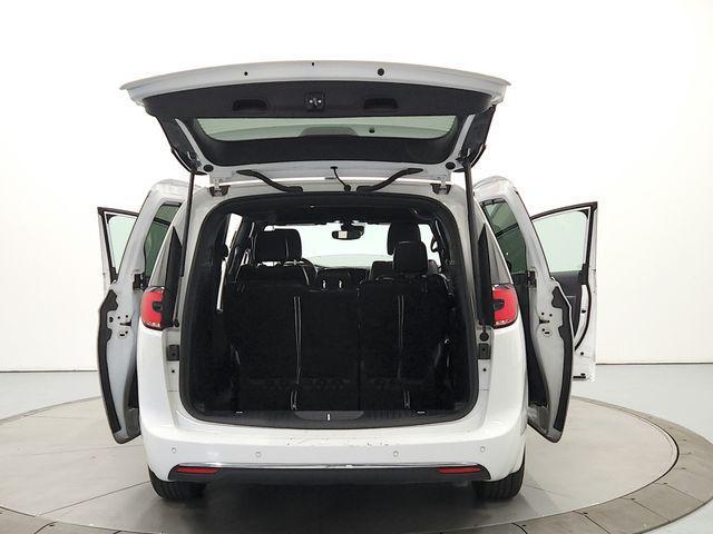 used 2025 Chrysler Pacifica car, priced at $31,448