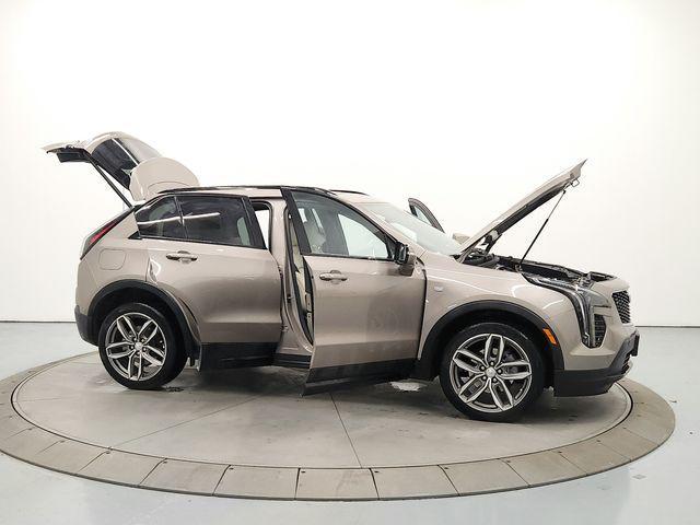 used 2023 Cadillac XT4 car, priced at $30,986