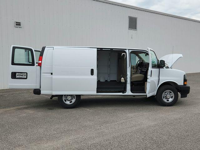 new 2026 Chevrolet Express 2500 car, priced at $46,867