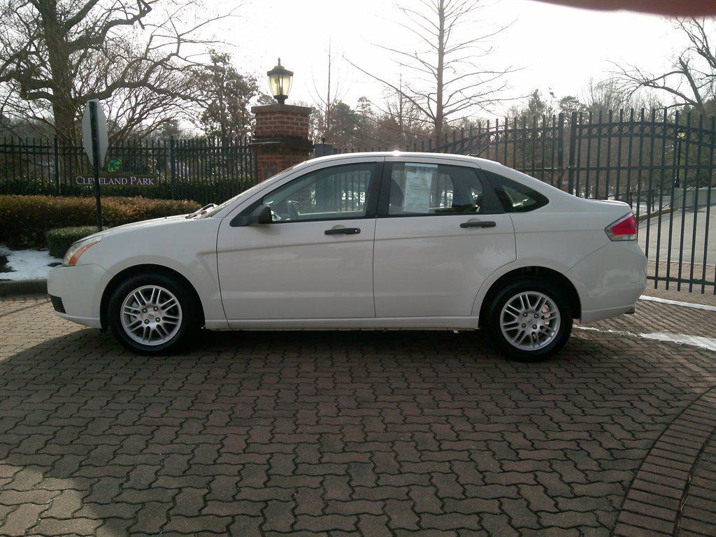 used 2010 Ford Focus car, priced at $7,995