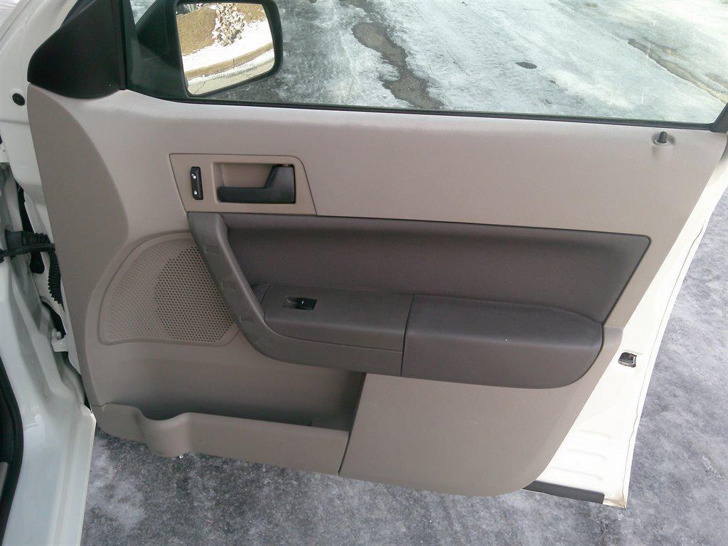 used 2010 Ford Focus car, priced at $7,995