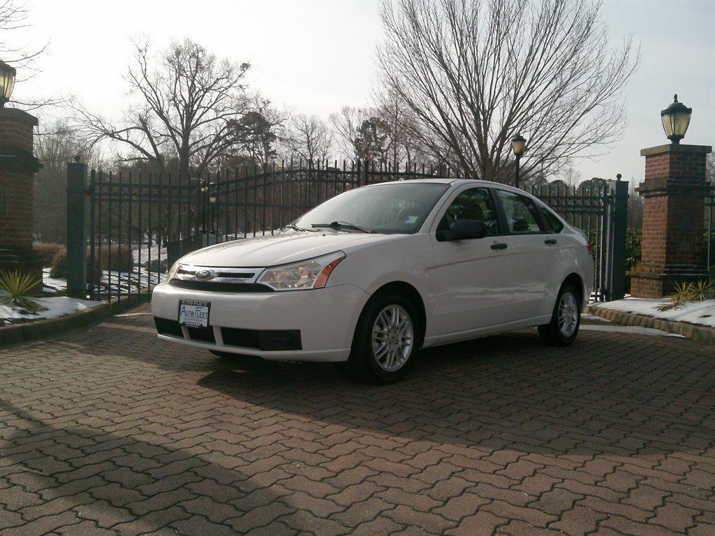 used 2010 Ford Focus car, priced at $7,995
