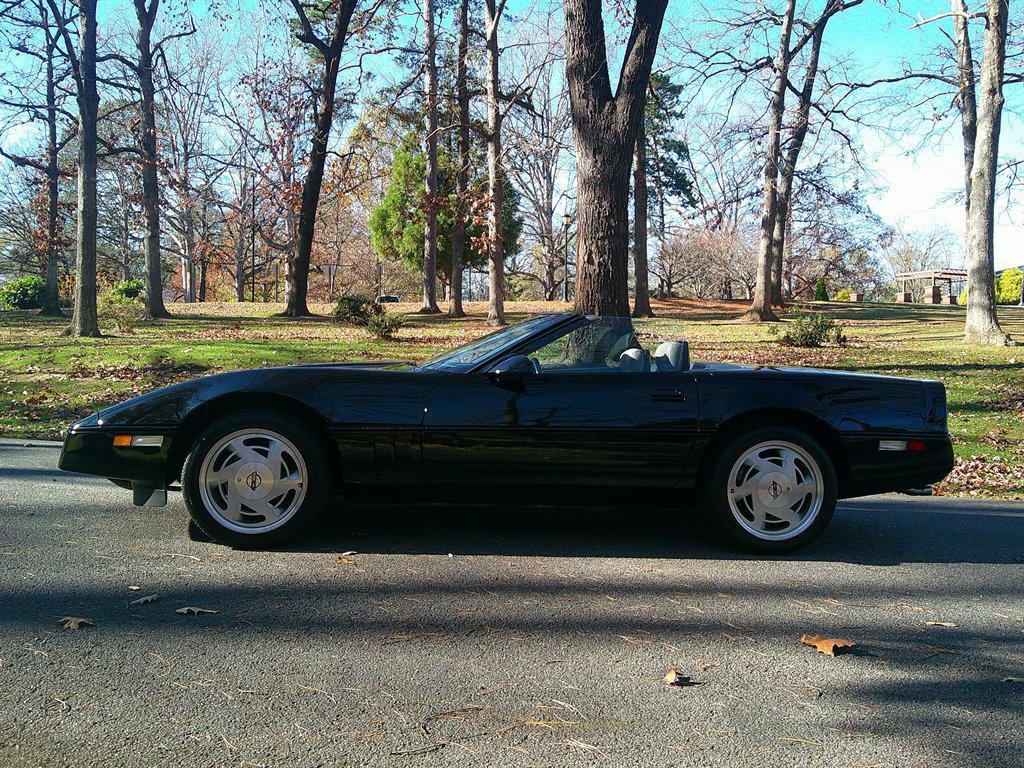 used 1989 Chevrolet Corvette car, priced at $15,000