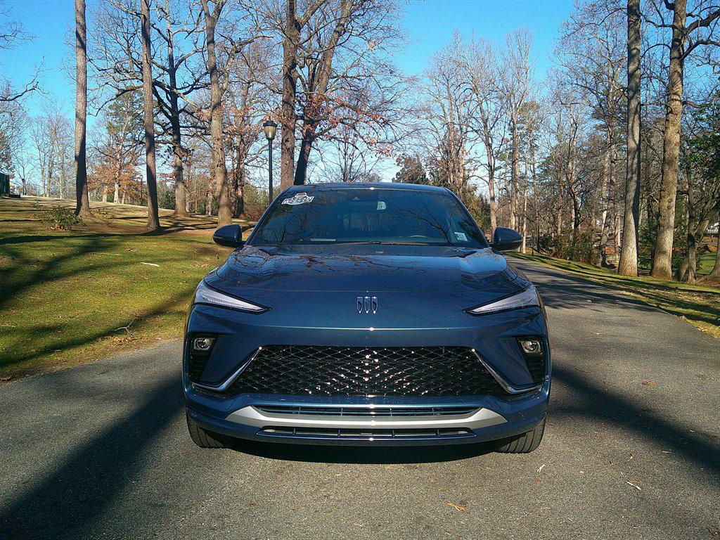 used 2025 Buick Envista car, priced at $29,800