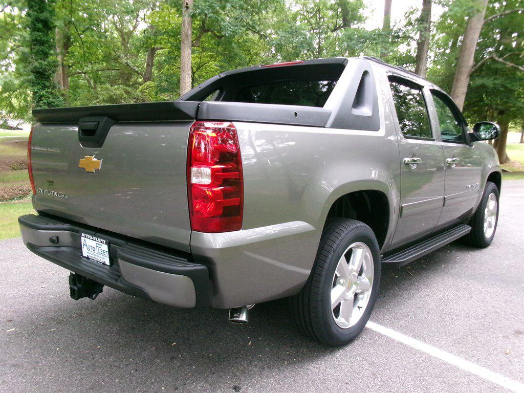 used 2012 Chevrolet Avalanche car, priced at $21,995