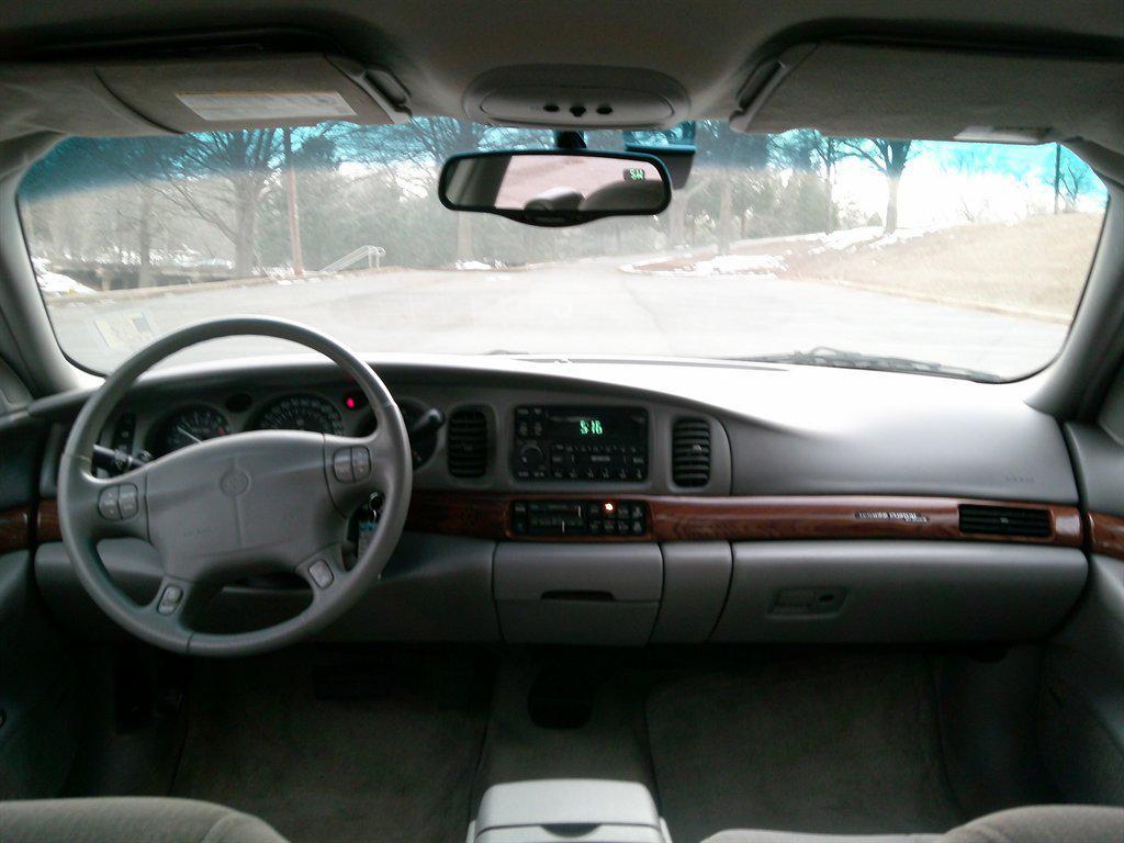 used 2000 Buick LeSabre car, priced at $8,995