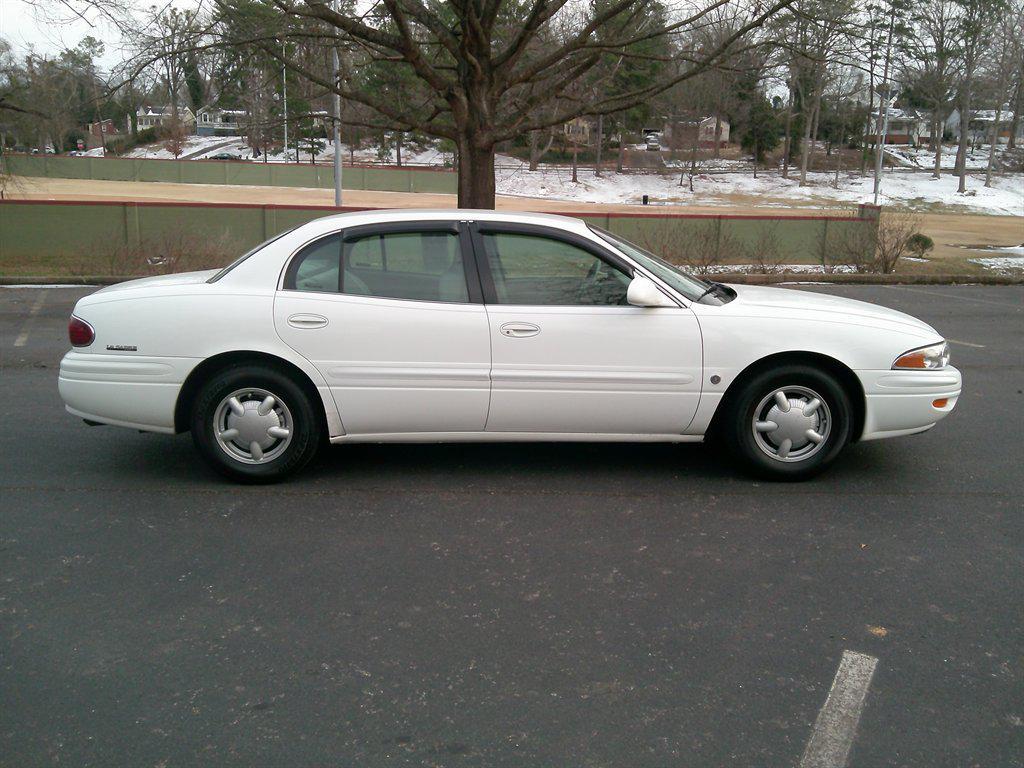 used 2000 Buick LeSabre car, priced at $8,995