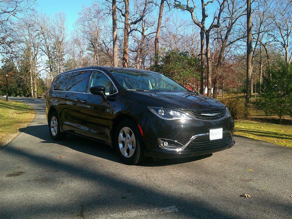 used 2017 Chrysler Pacifica Hybrid car, priced at $24,995