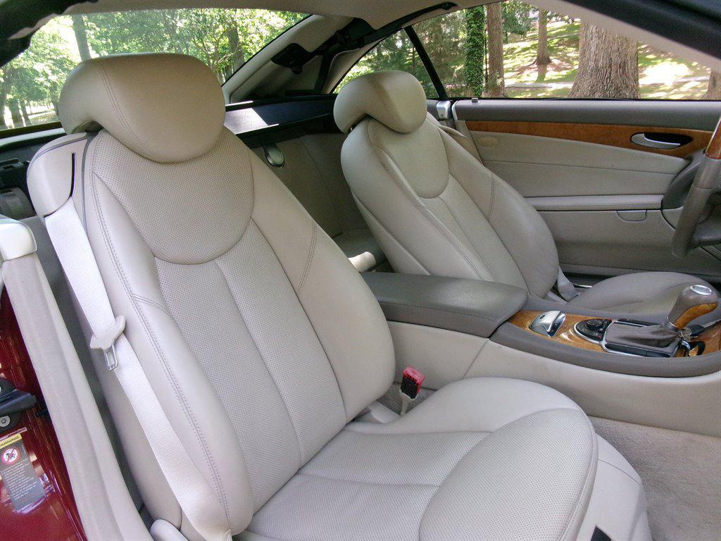 used 2007 Mercedes-Benz SL-Class car, priced at $21,995