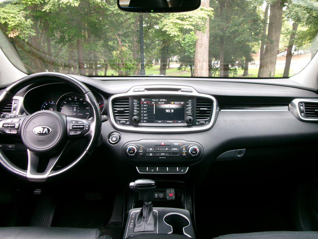 used 2016 Kia Sorento car, priced at $11,995