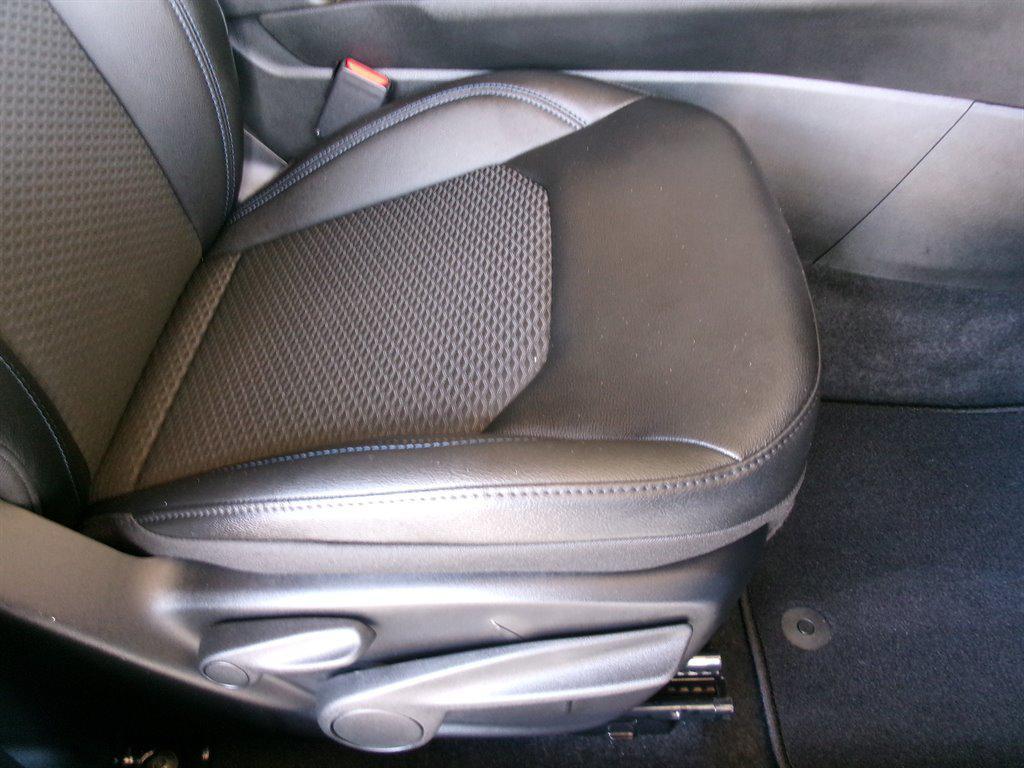 used 2025 Jeep Compass car, priced at $26,995
