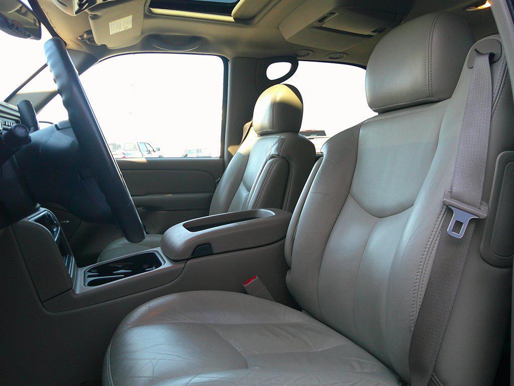 used 2006 Chevrolet Tahoe car, priced at $15,000