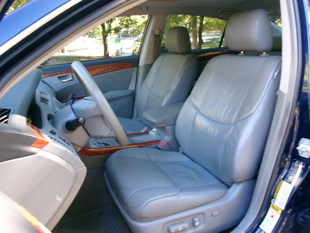 used 2006 Toyota Avalon car, priced at $8,995