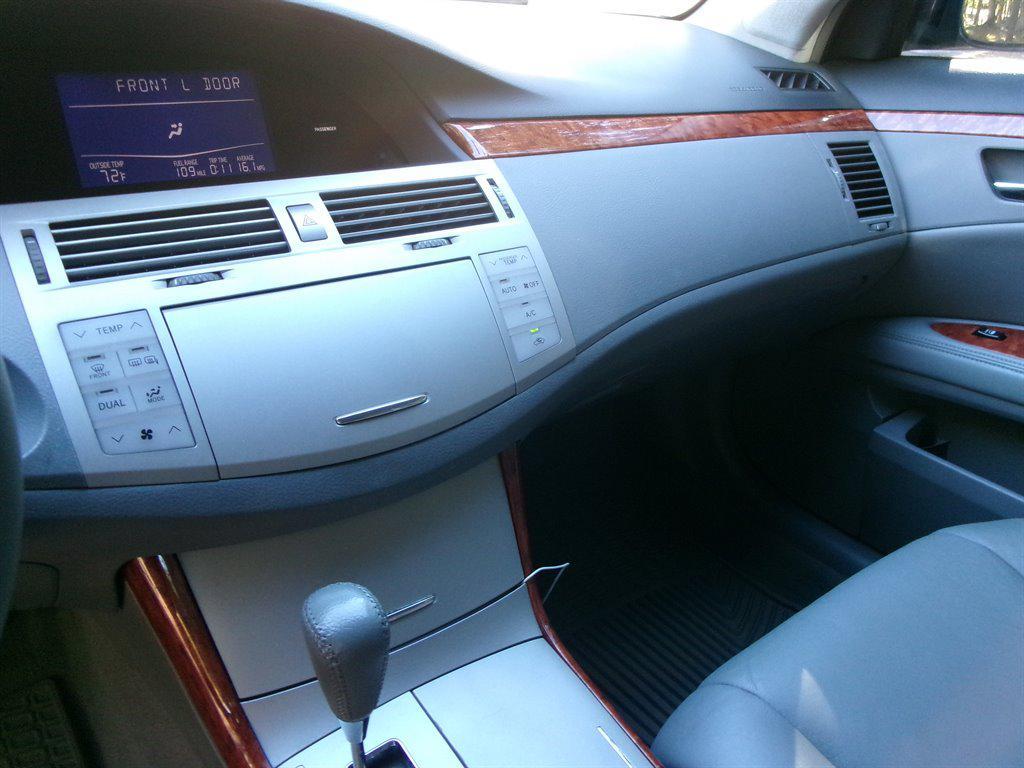 used 2006 Toyota Avalon car, priced at $8,995