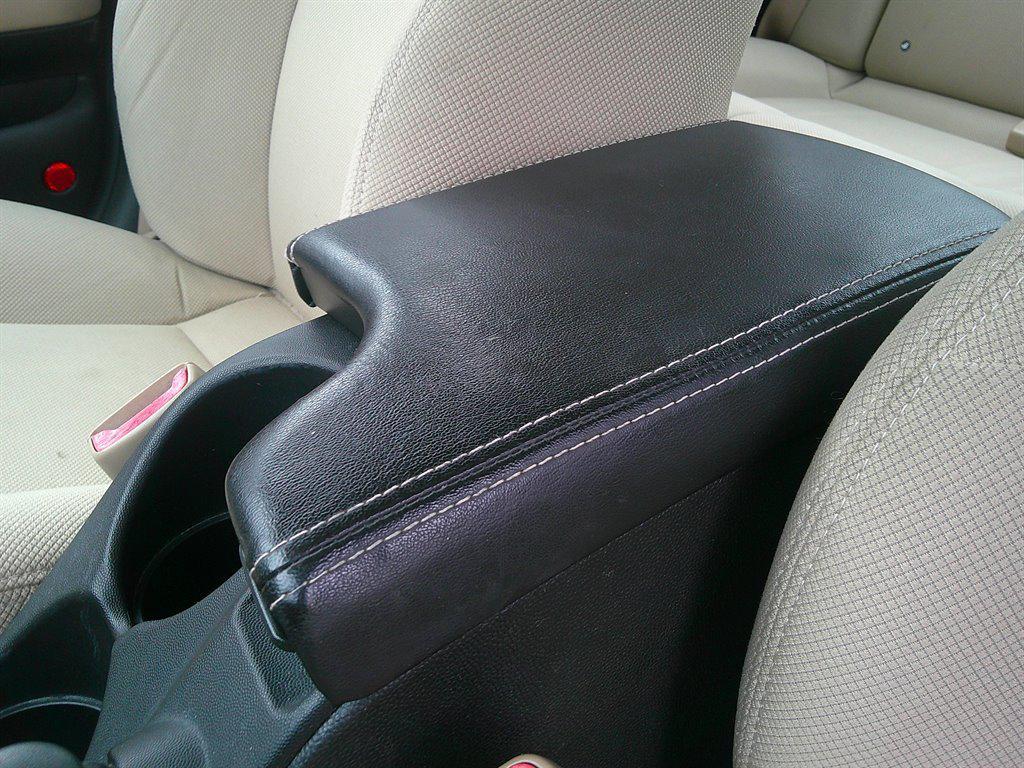 used 2007 Pontiac Grand Prix car, priced at $6,995