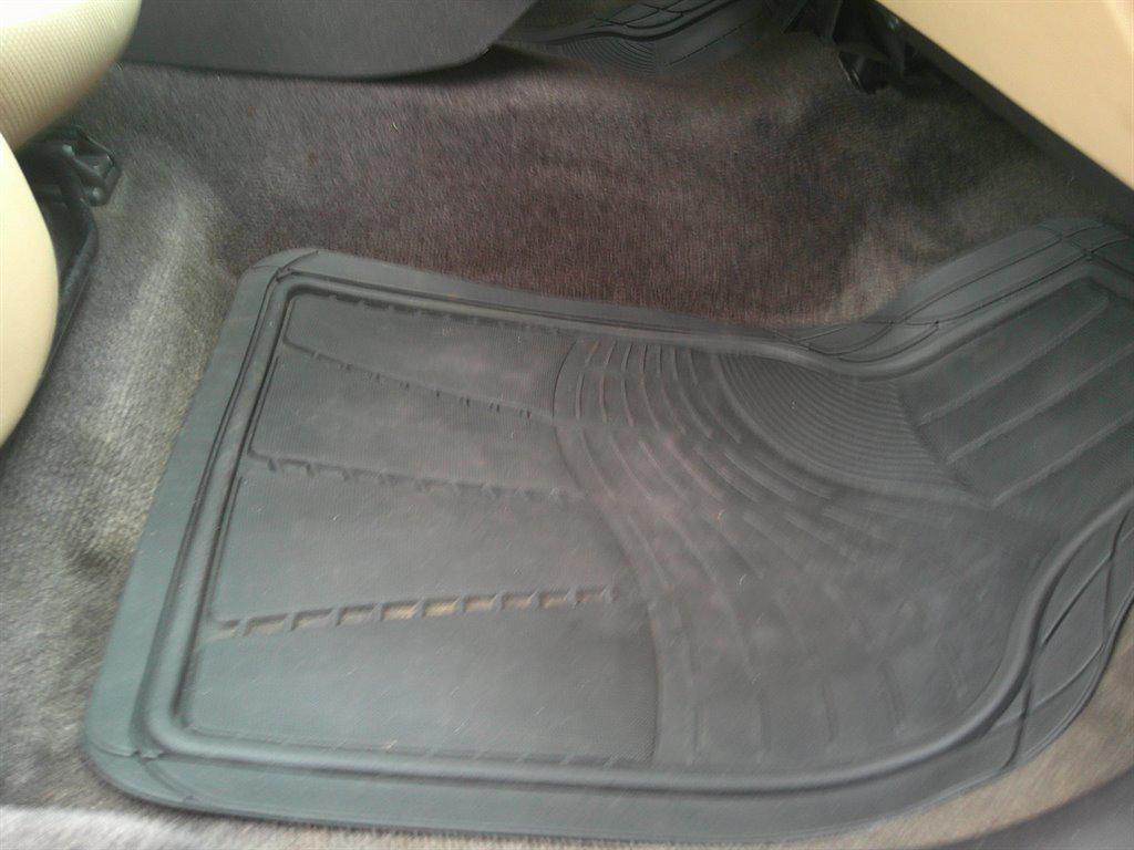 used 2007 Pontiac Grand Prix car, priced at $6,995