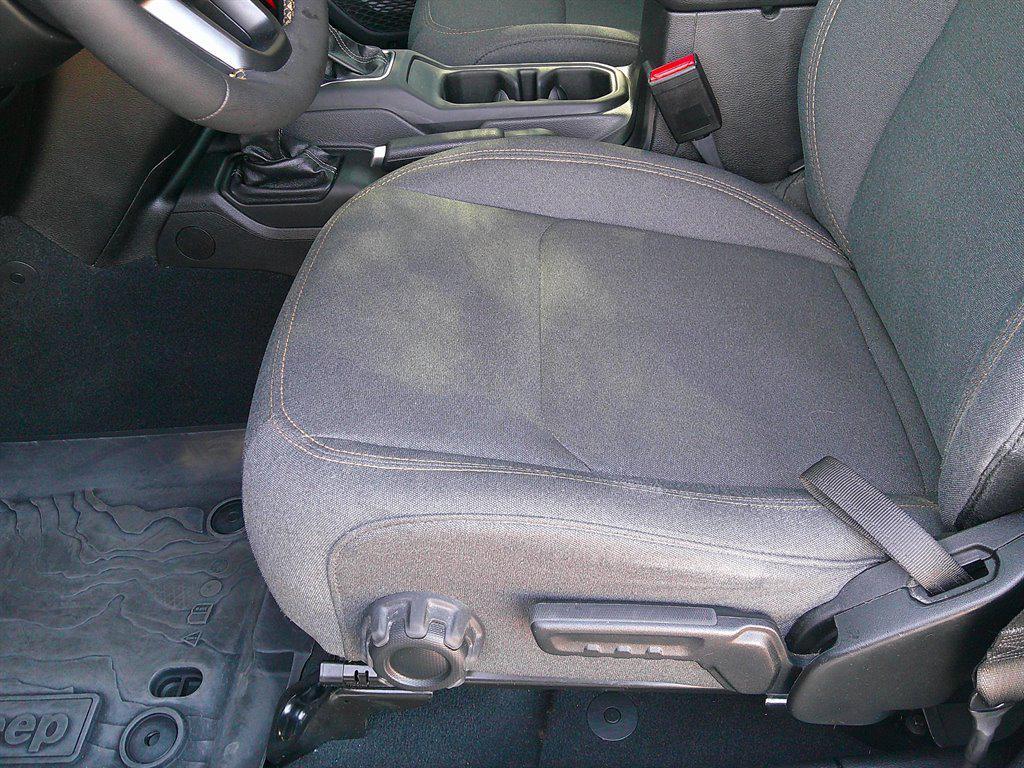 used 2024 Jeep Gladiator car, priced at $34,995