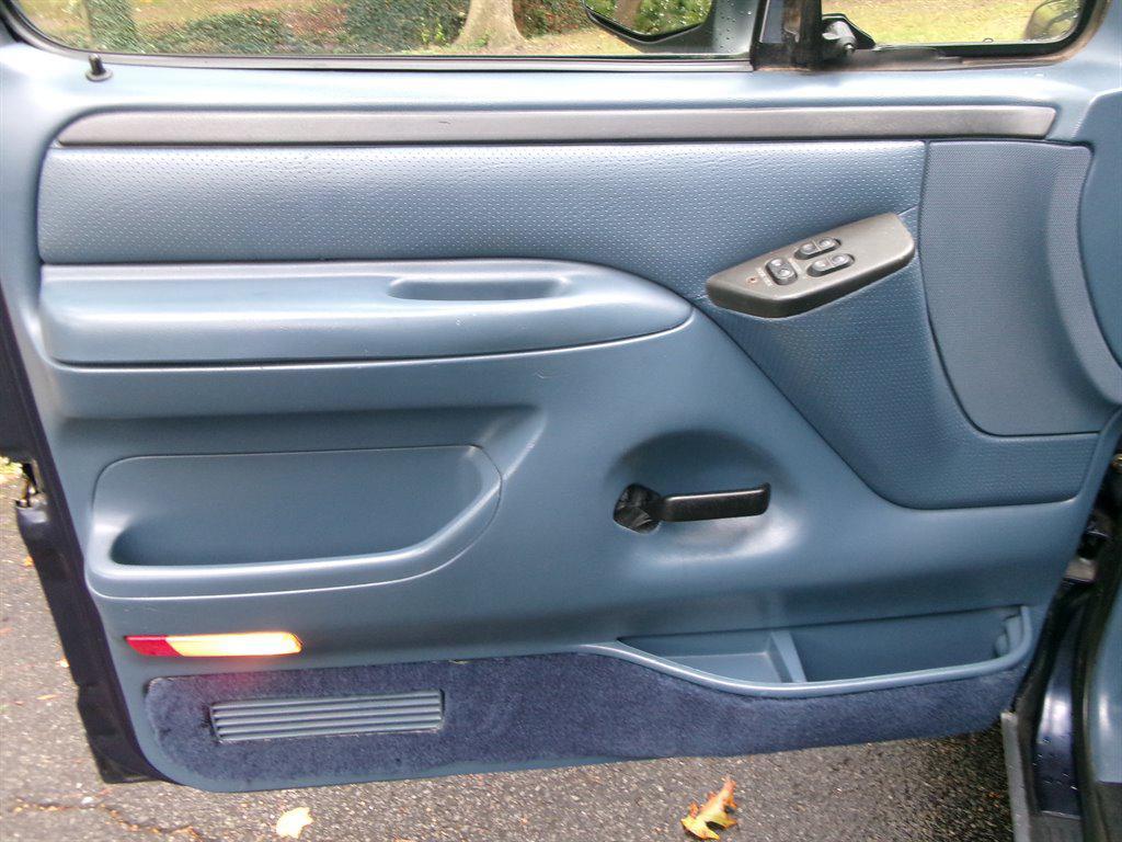 used 1995 Ford F-150 car, priced at $18,995