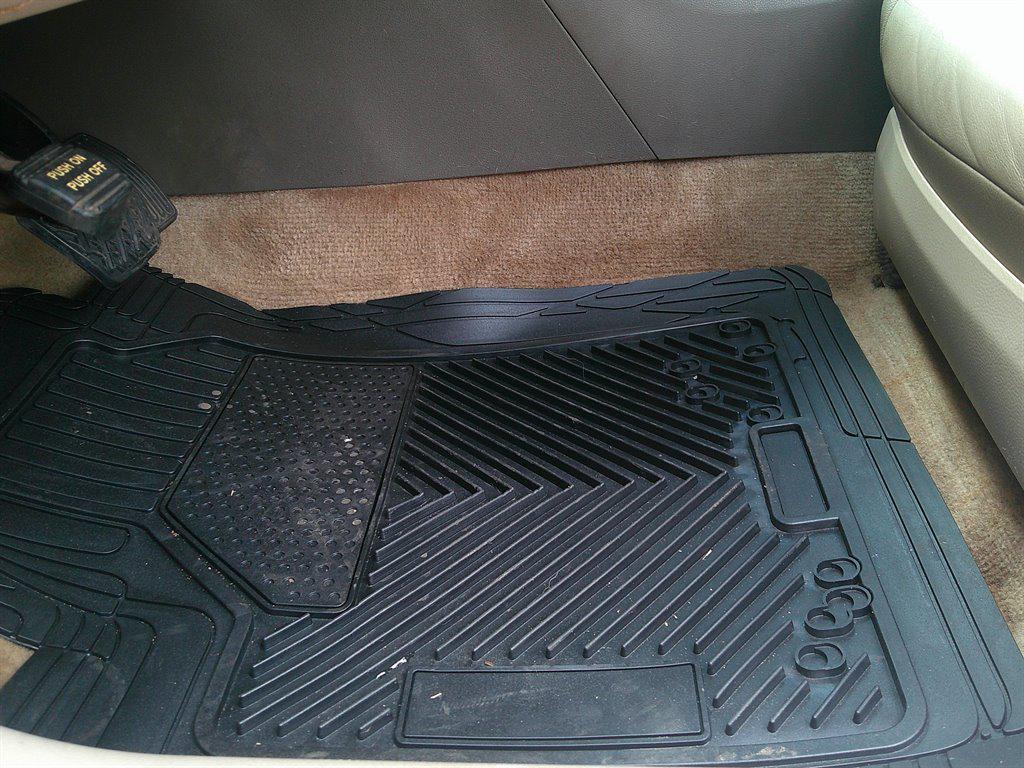 used 2011 Nissan Altima car, priced at $5,995