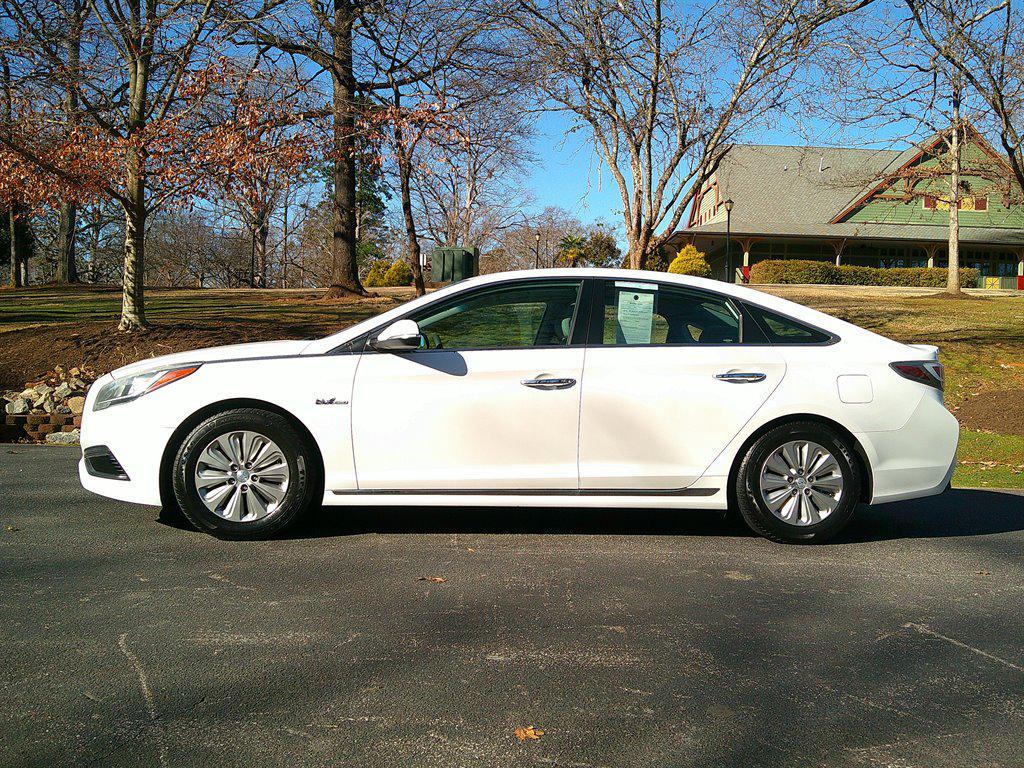 used 2016 Hyundai Sonata Hybrid car, priced at $12,995