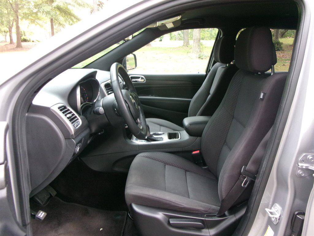 used 2018 Jeep Grand Cherokee car, priced at $18,995