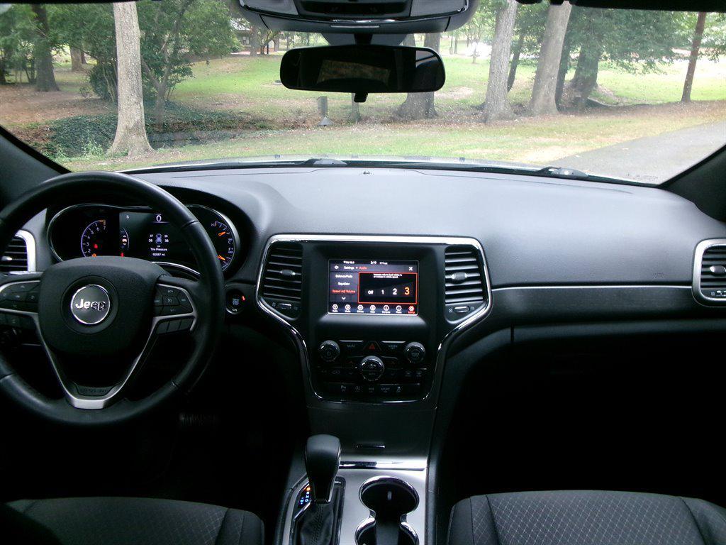 used 2018 Jeep Grand Cherokee car, priced at $18,995