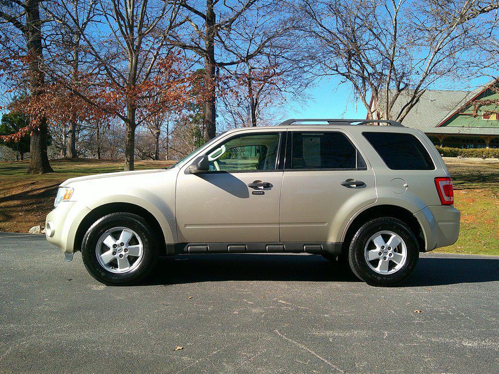 used 2010 Ford Escape car, priced at $9,995