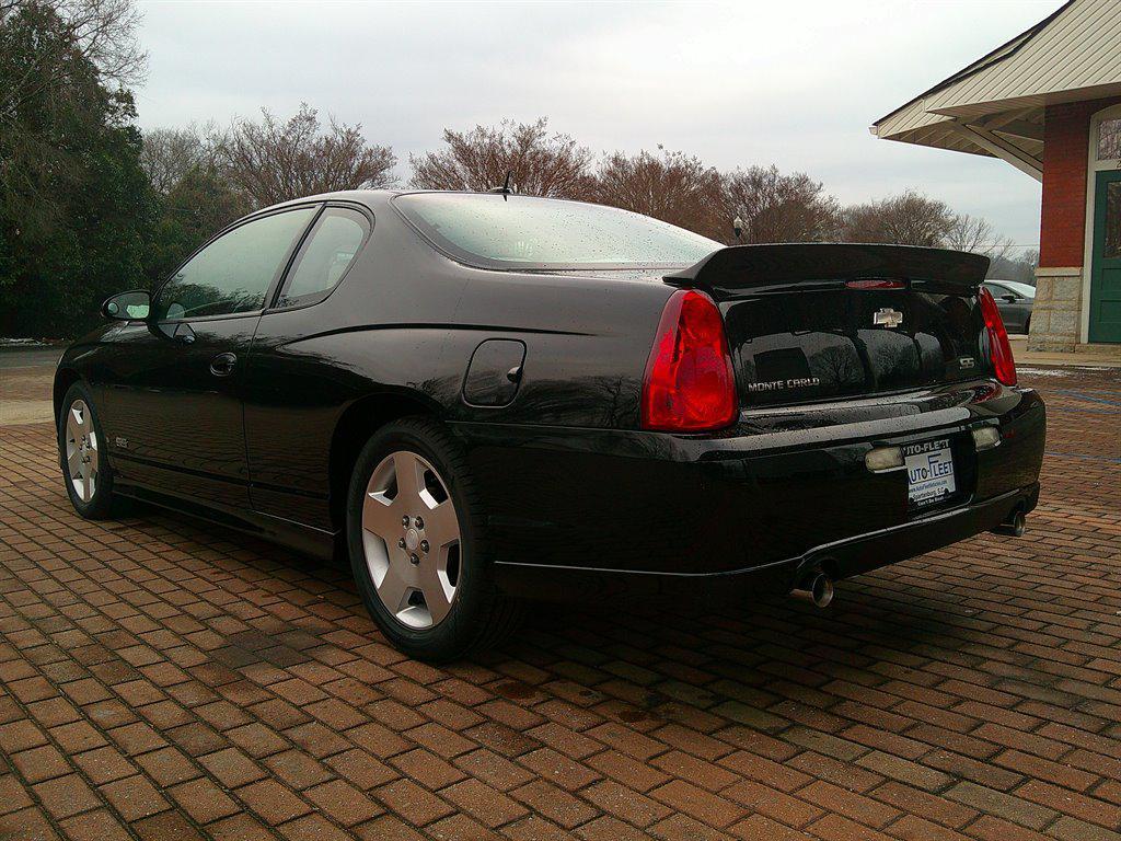 used 2007 Chevrolet Monte Carlo car, priced at $12,990