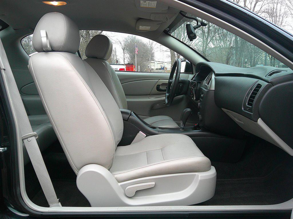 used 2007 Chevrolet Monte Carlo car, priced at $12,990