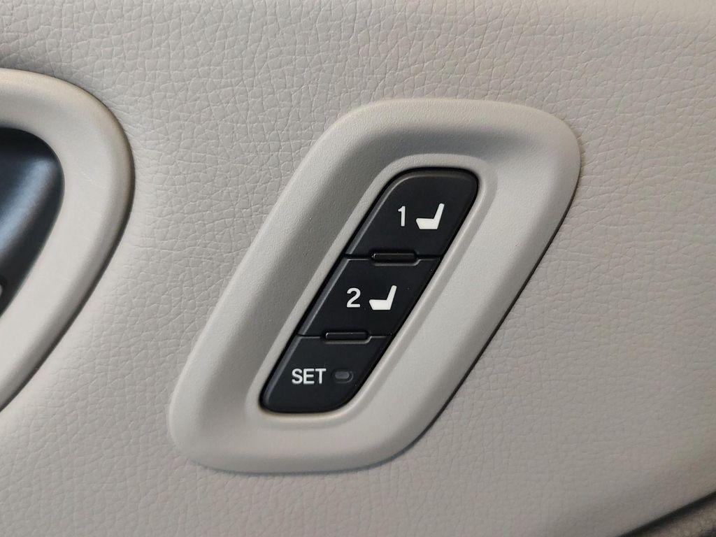 used 2024 Honda Pilot car, priced at $37,844