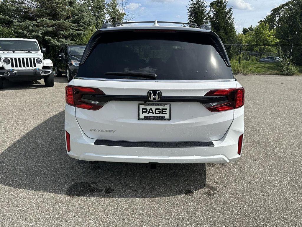 new 2026 Honda Odyssey car, priced at $42,944
