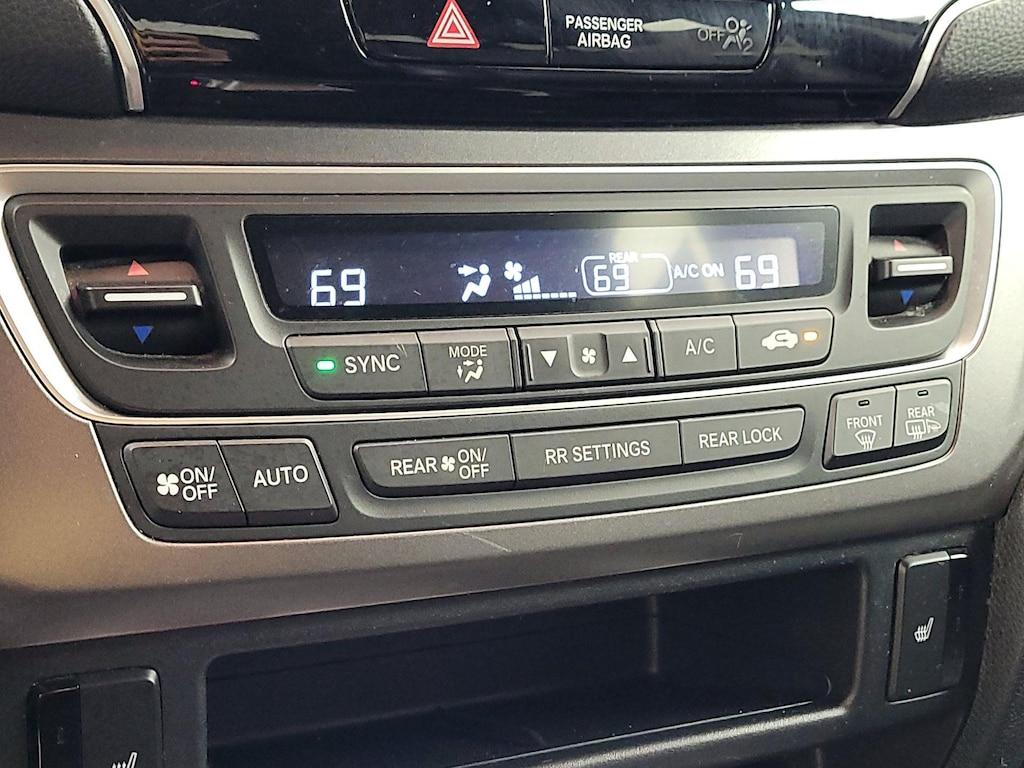 used 2022 Honda Pilot car, priced at $26,998