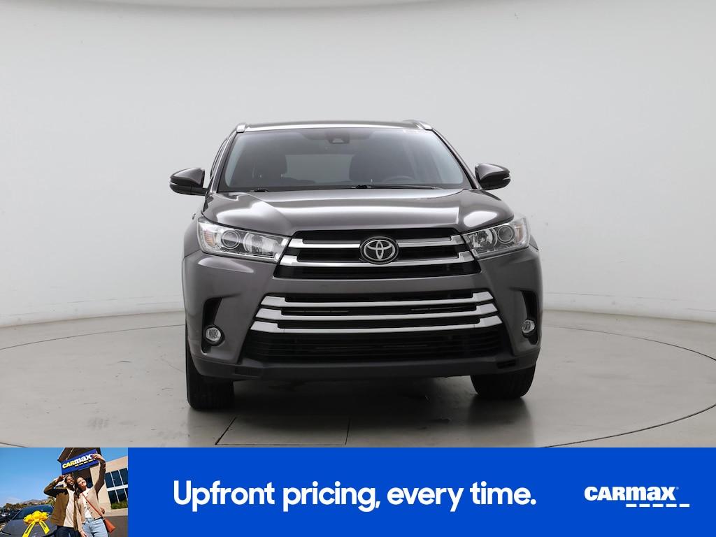 used 2019 Toyota Highlander car, priced at $27,998