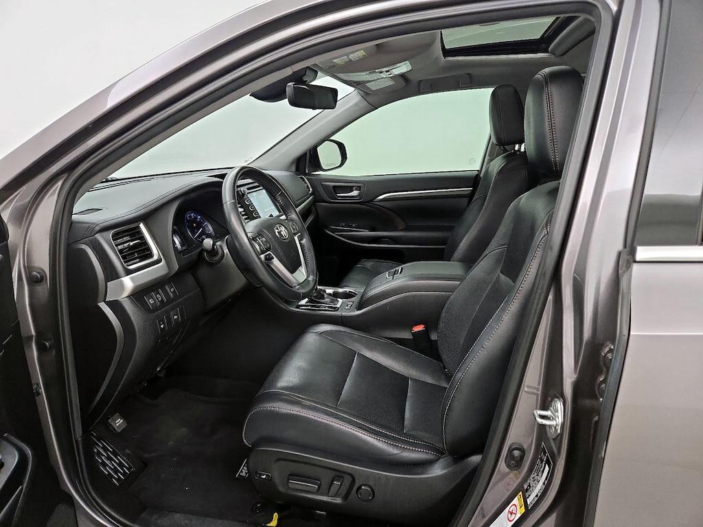 used 2019 Toyota Highlander car, priced at $27,998