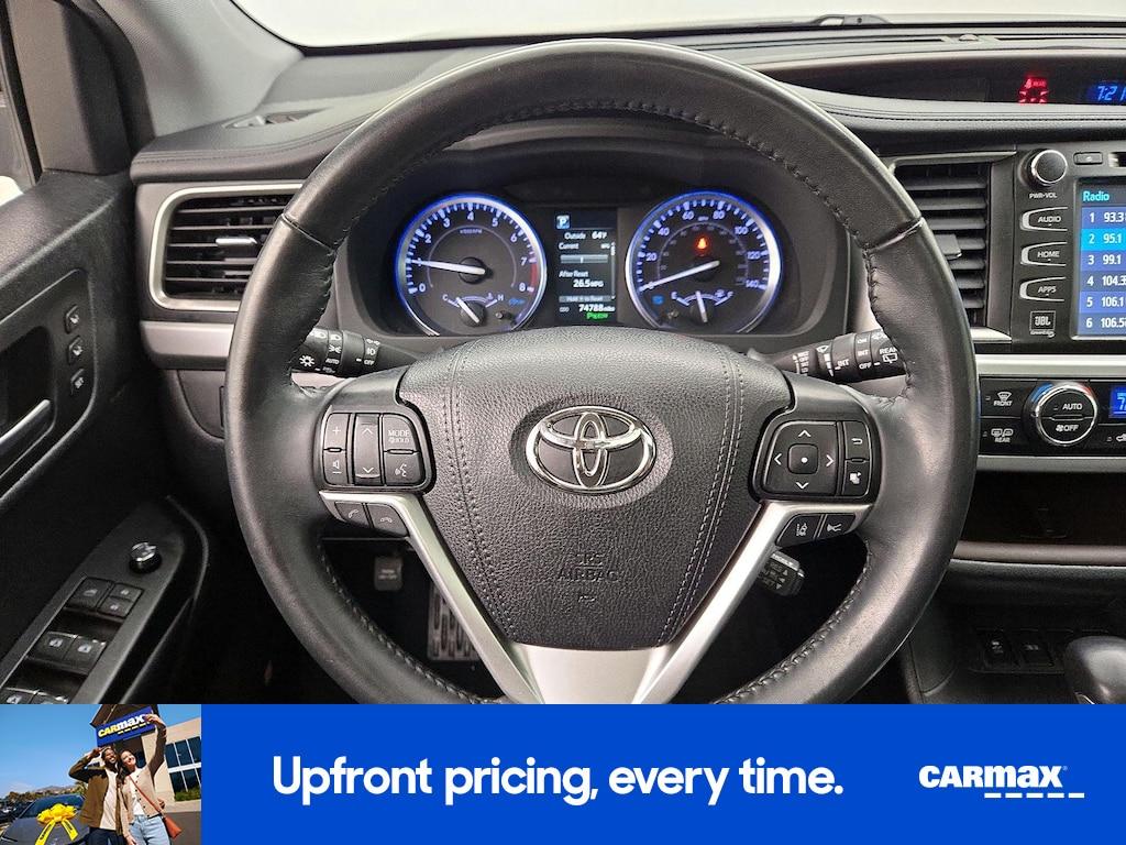 used 2019 Toyota Highlander car, priced at $27,998