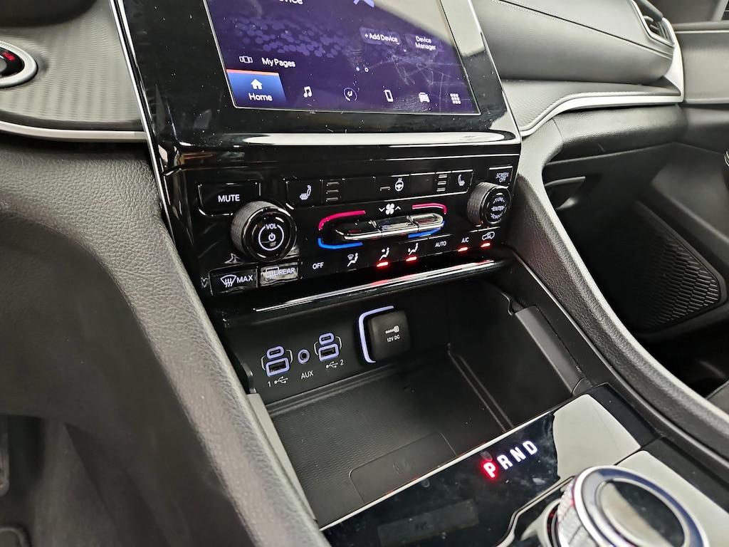 used 2024 Jeep Grand Cherokee car, priced at $33,998