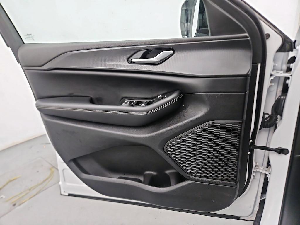 used 2024 Jeep Grand Cherokee car, priced at $33,998