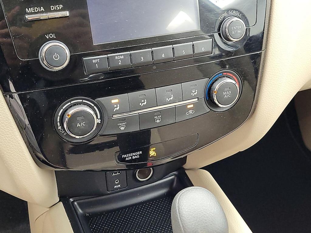 used 2016 Nissan Rogue car, priced at $13,998