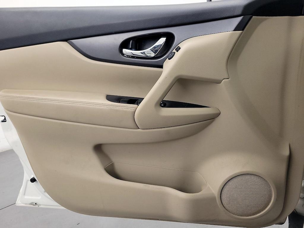 used 2016 Nissan Rogue car, priced at $13,998