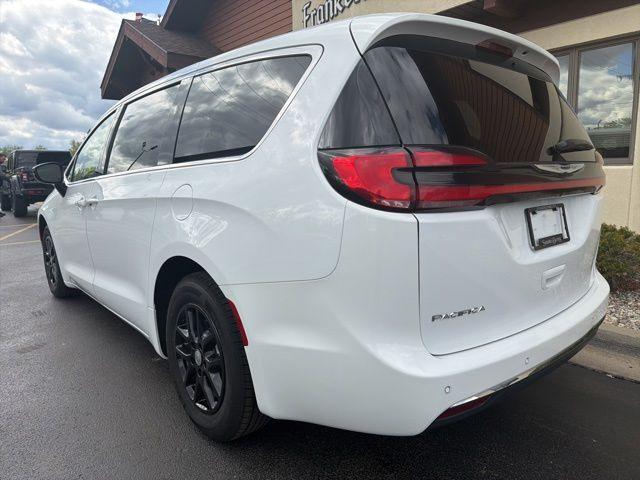 used 2024 Chrysler Pacifica car, priced at $30,054