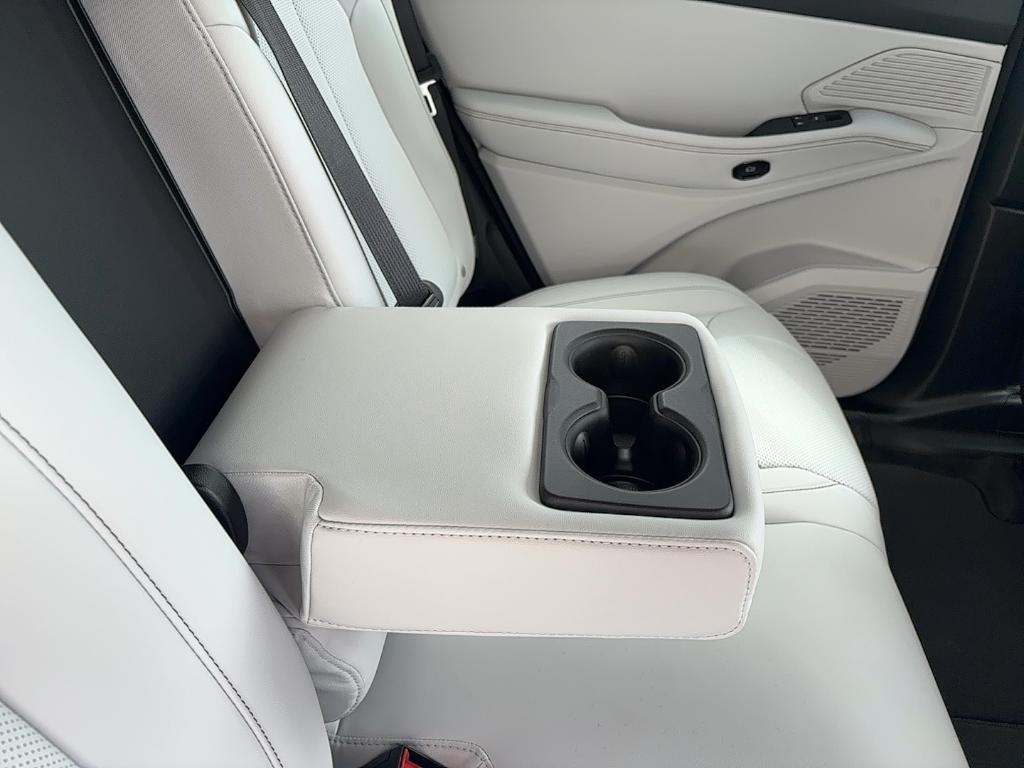 new 2026 Jeep Cherokee car, priced at $36,807