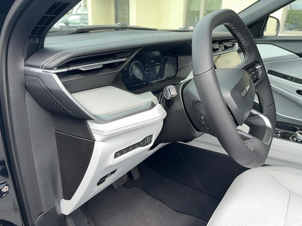 new 2026 Jeep Cherokee car, priced at $36,807