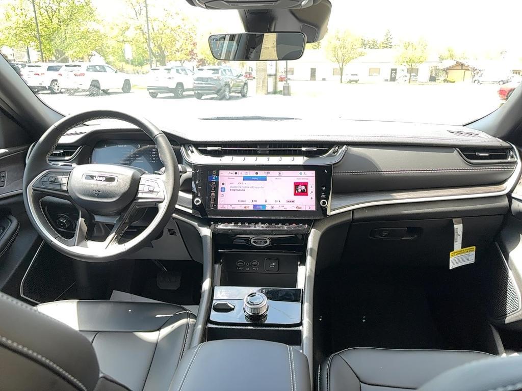 new 2026 Jeep Grand Cherokee car, priced at $41,110
