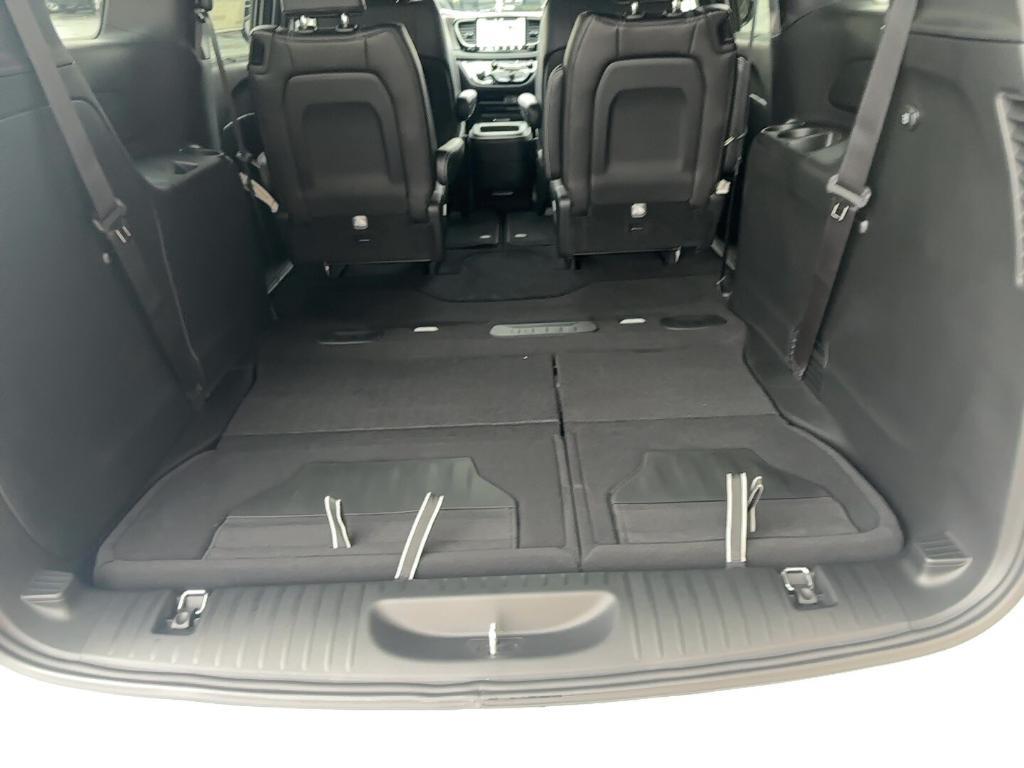 new 2026 Chrysler Pacifica car, priced at $39,014