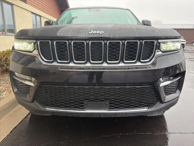 used 2022 Jeep Grand Cherokee car, priced at $28,589