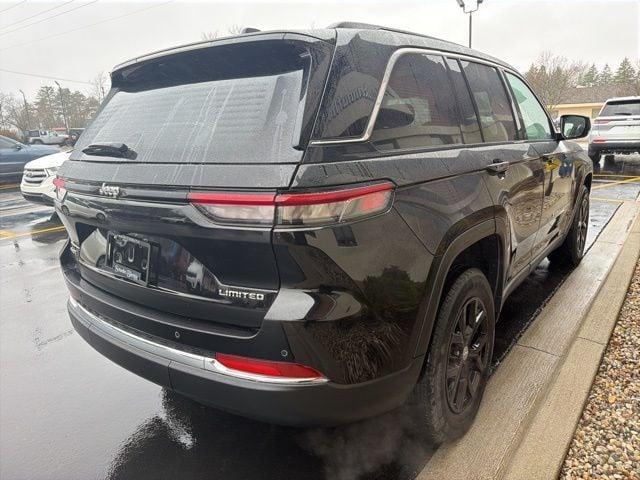 used 2022 Jeep Grand Cherokee car, priced at $28,589
