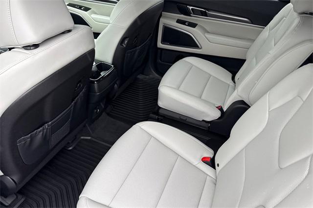 new 2025 Kia Telluride car, priced at $44,260