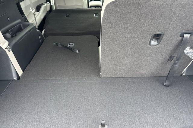 new 2026 Kia Sorento car, priced at $40,970