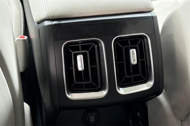 new 2026 Kia Sorento car, priced at $38,330