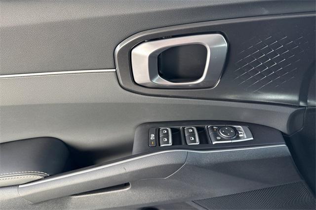 new 2026 Kia Sorento car, priced at $38,330
